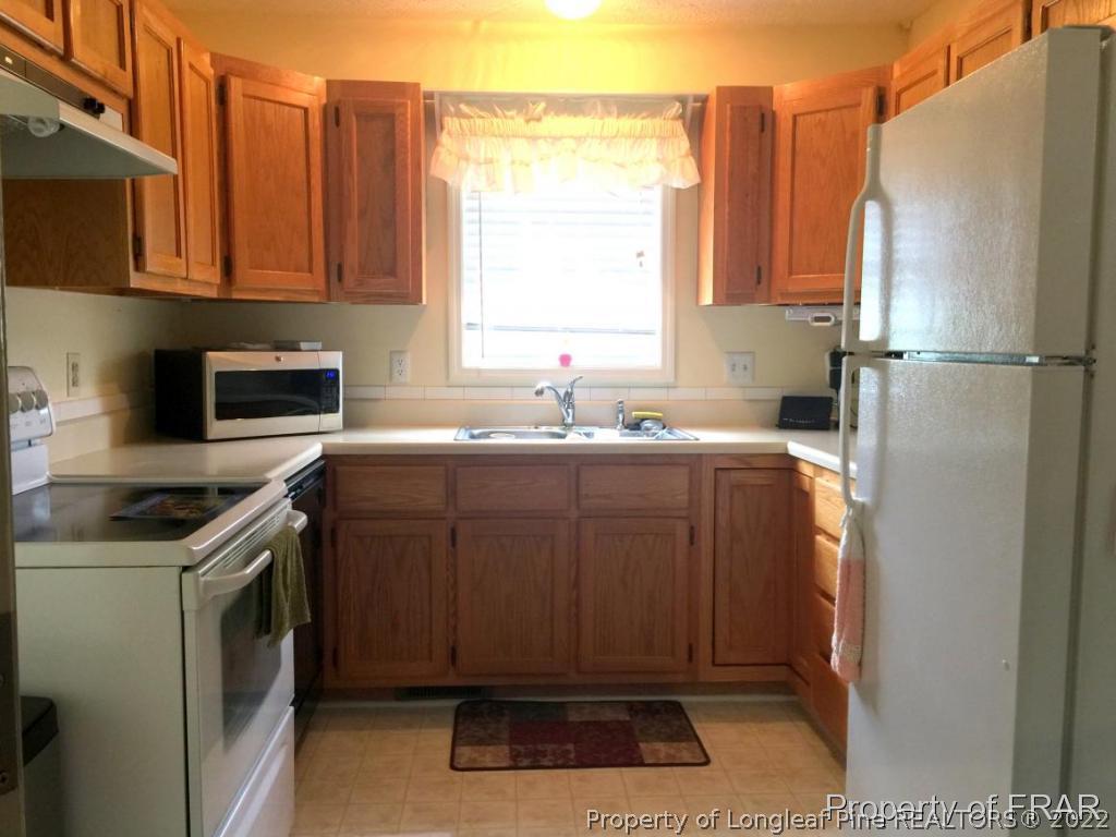 8137 Rockfish Road Raeford, NC 28376 - Photo 8 of 23 Gallery Image 8