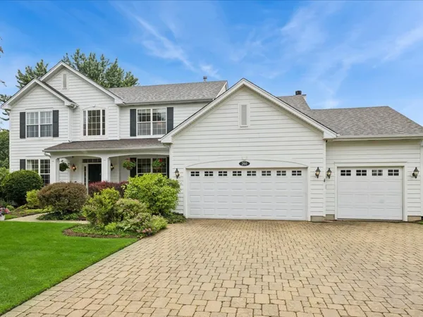 $655,000 | 260 Summerdale Lane, Algonquin, IL 60102