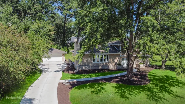 $599,500 | 20044 Kohlwood Drive, Mokena, IL 60448