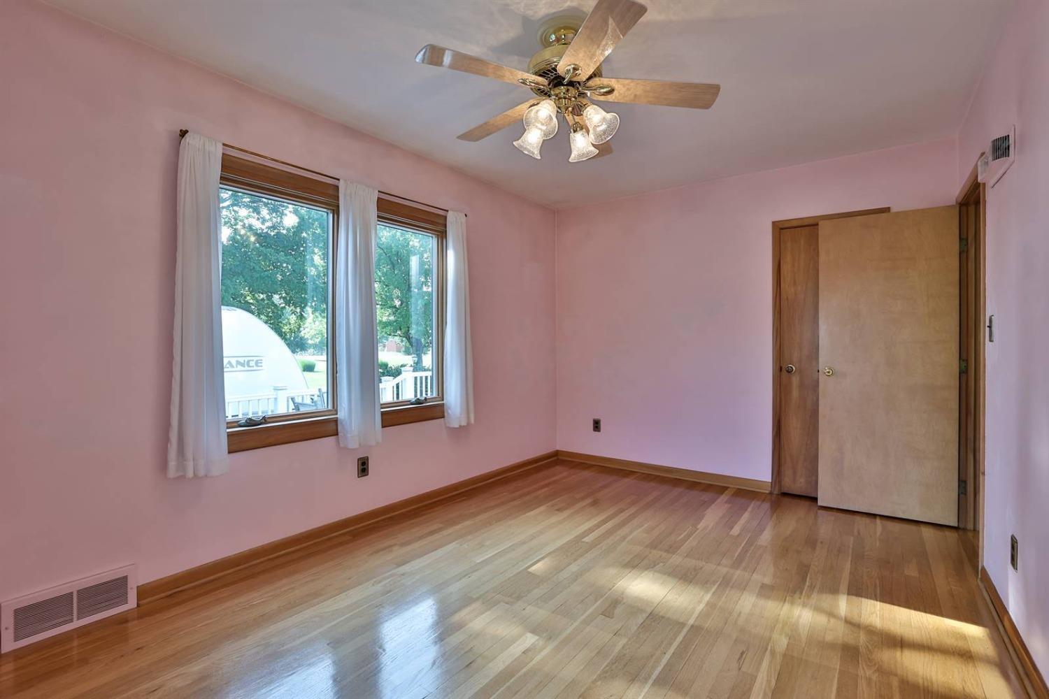 4516 Mosiman Road Middletown, OH 45042 - Photo 15 of 48 Gallery Image 15
