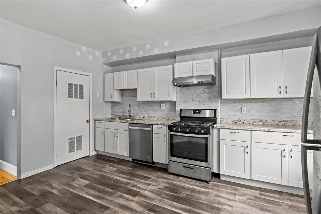 26 Alpine Street, Unit 2 Boston, MA 02119 - Photo 2 of 18