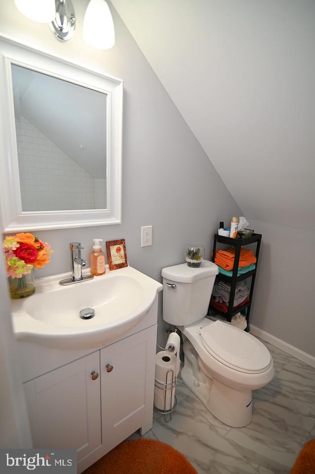 6711 Larkspur Road Morningside, MD 20746 - Photo 34 of 50 UPSTAIRS BATH