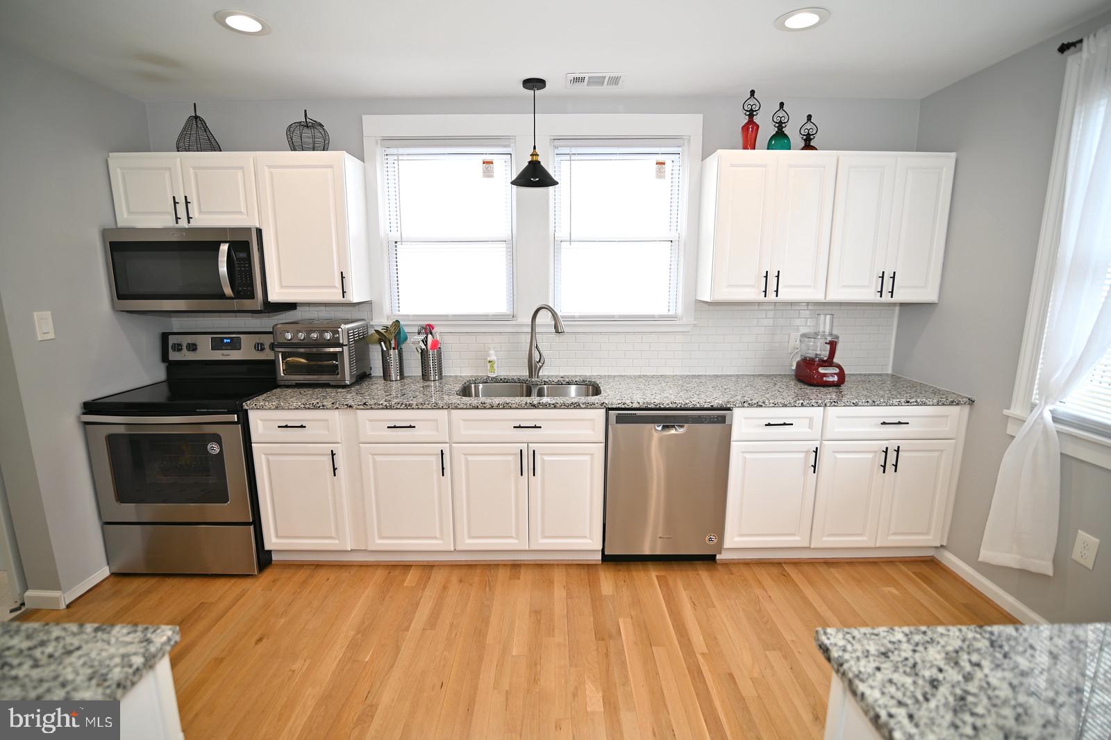 6711 Larkspur Road Morningside, MD 20746 - Photo 8 of 50 KITCHEN