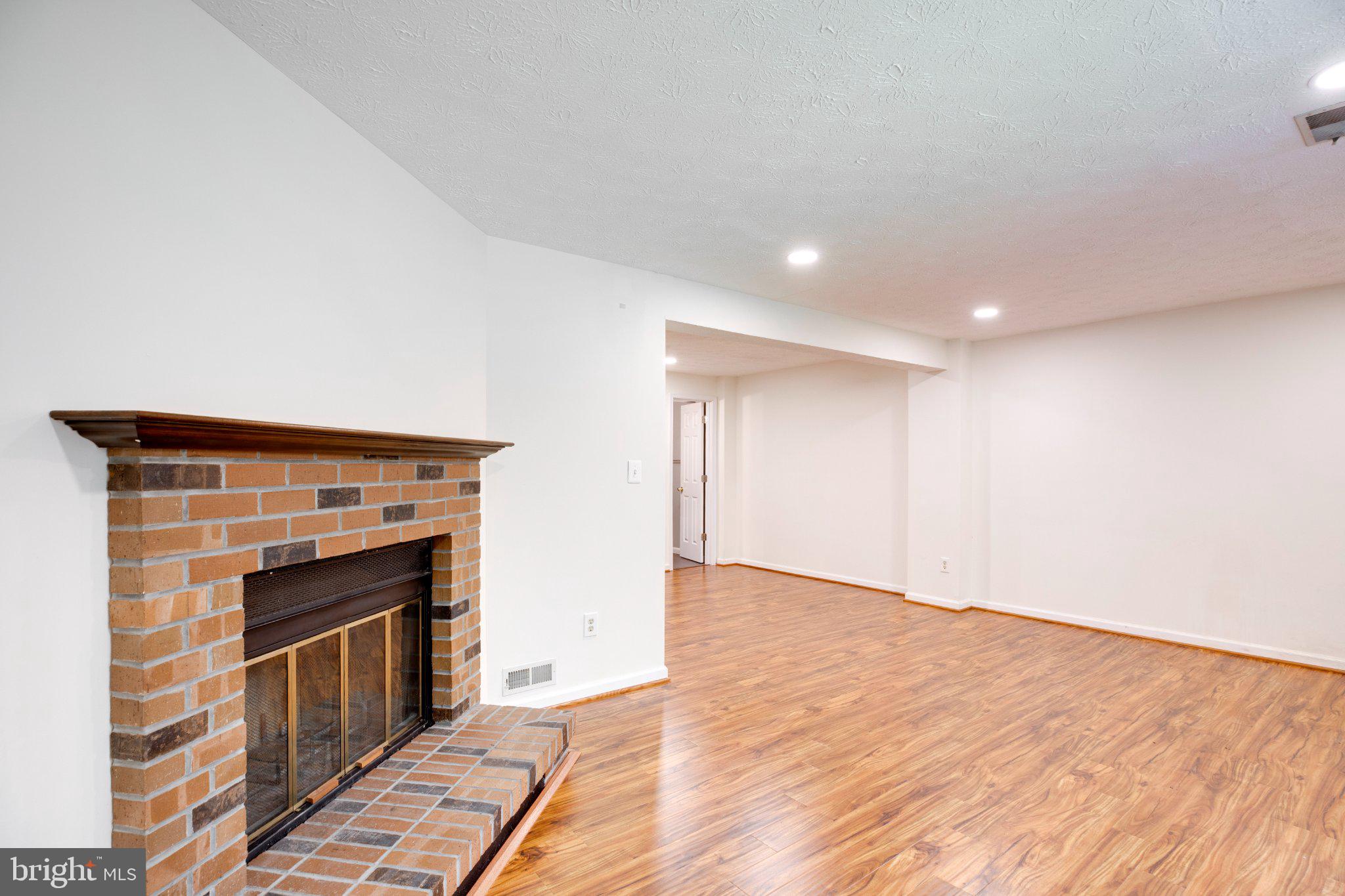 1604 Barnstead Drive Reston, VA 20194 - Photo 30 of 36 Gallery Image 30