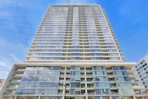 $350,000 | 1720 South Michigan Avenue, Unit 902, Chicago, IL 60616