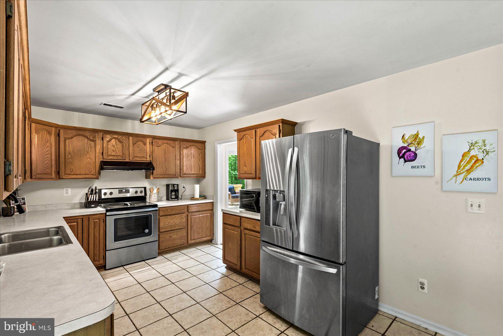 145 Meadows Road Fredericksburg, VA 22406 - Photo 12 of 51 Gallery Image 12