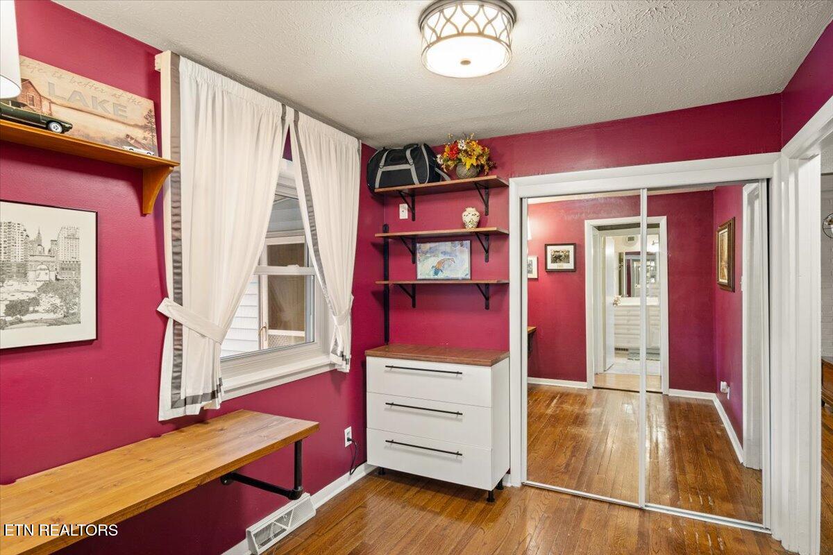 106 West Pawley Road Oak Ridge, TN 37830 - Photo 24 of 42 24-Bedroom 4