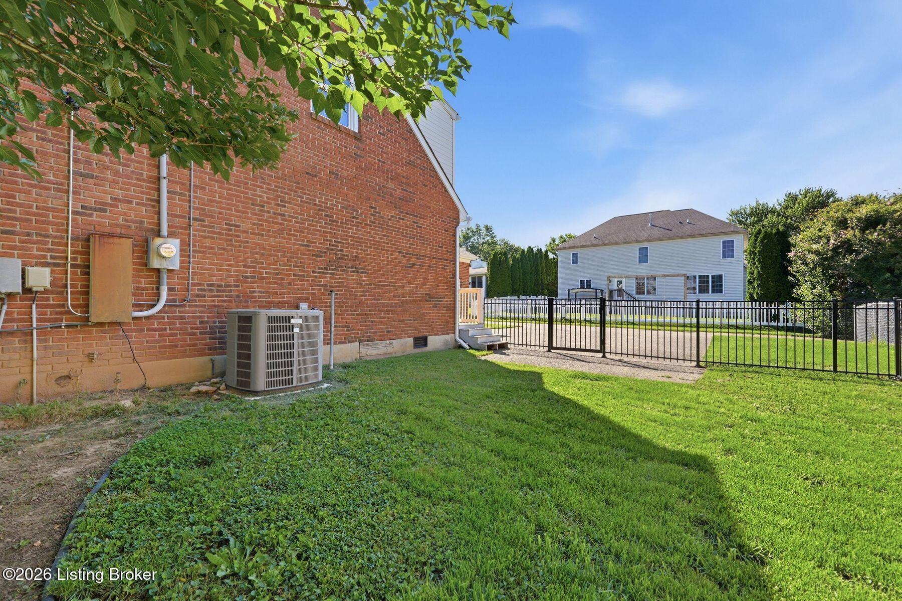 4246 Westport Road Louisville, KY 40207 - Photo 36 of 41 photo_online_036