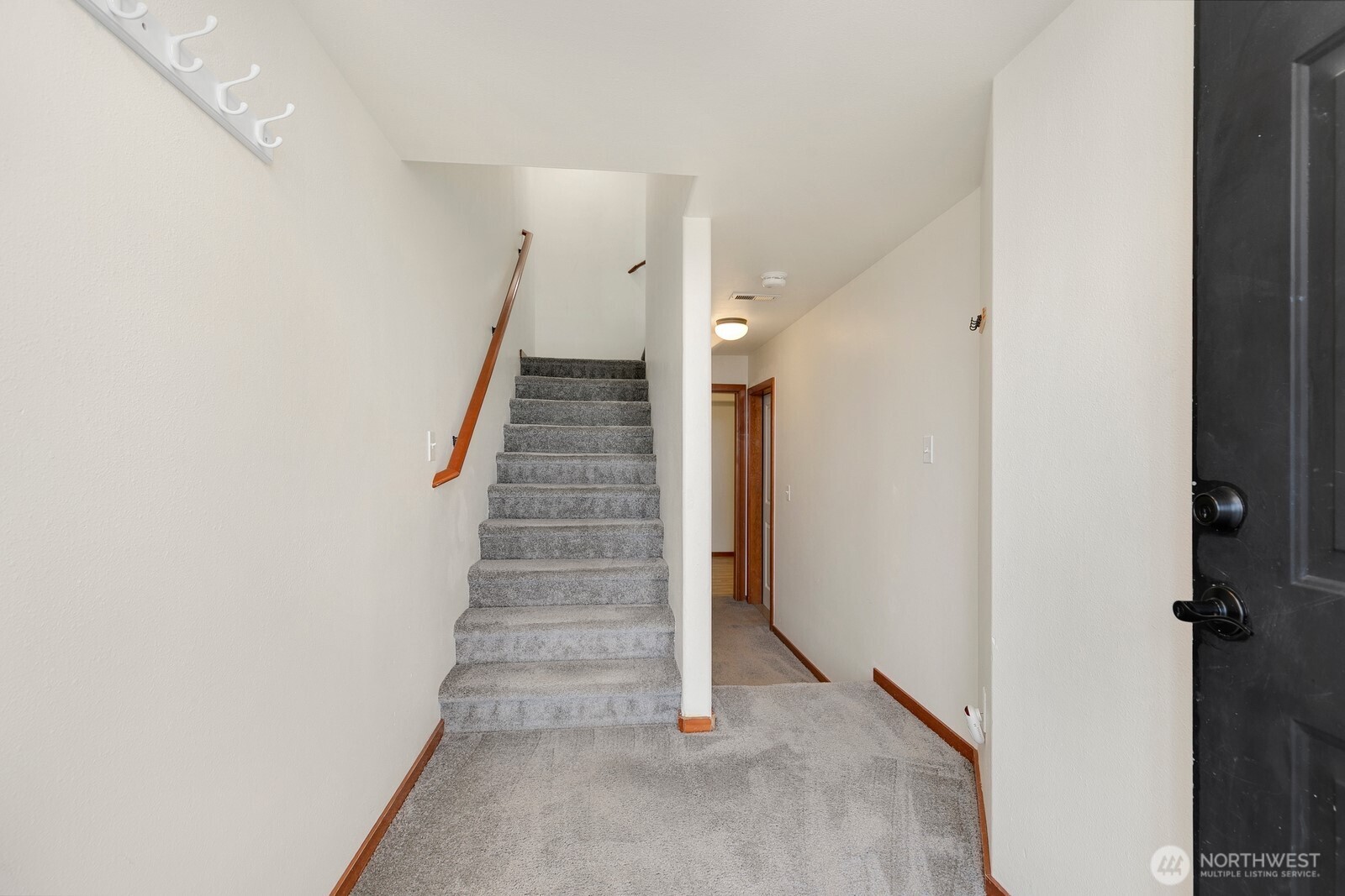 1132 Chestnut Street Everett, WA 98201 - Photo 3 of 24