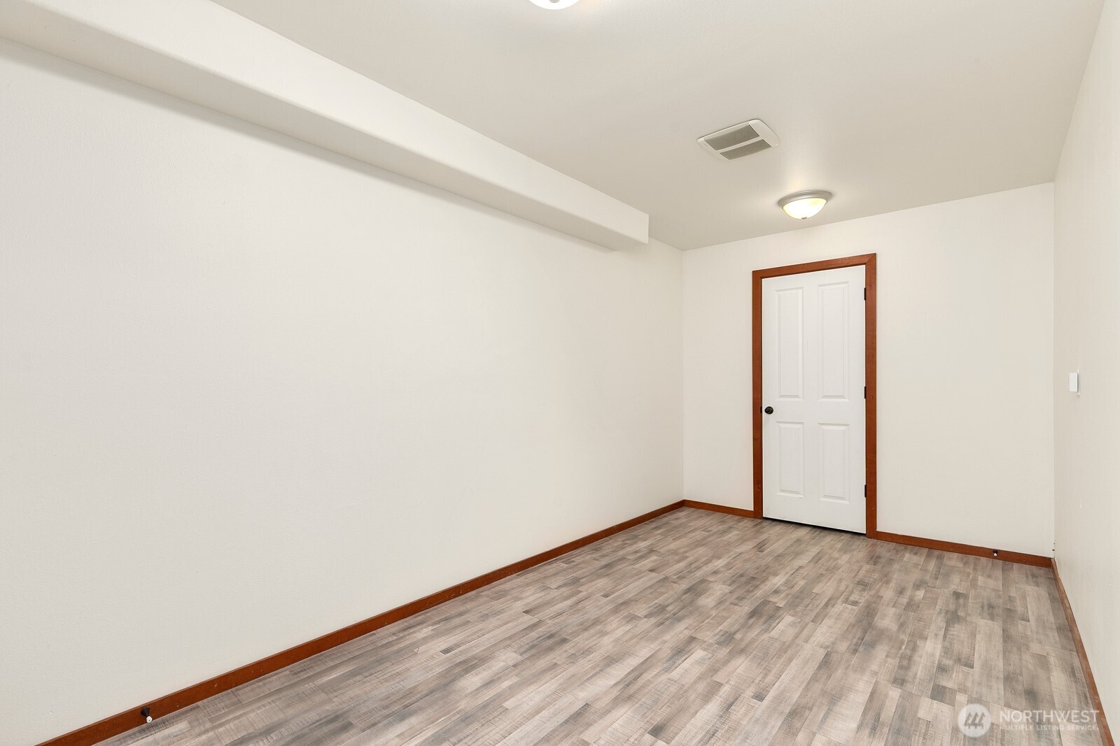 1132 Chestnut Street Everett, WA 98201 - Photo 4 of 24 a view of an empty room