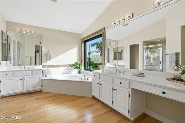 $1,050,000 | 1819 East Catamaran Drive, Gilbert, AZ 85234