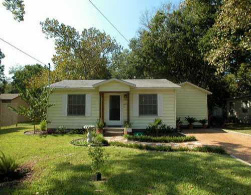 1703 Alegria Road Austin, TX 78757 - Photo 1 of 1