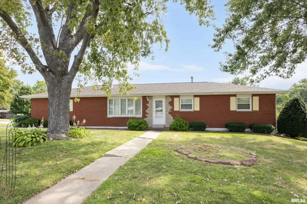 $235,000 | 2332 Northridge Drive, Quincy, IL 62305
