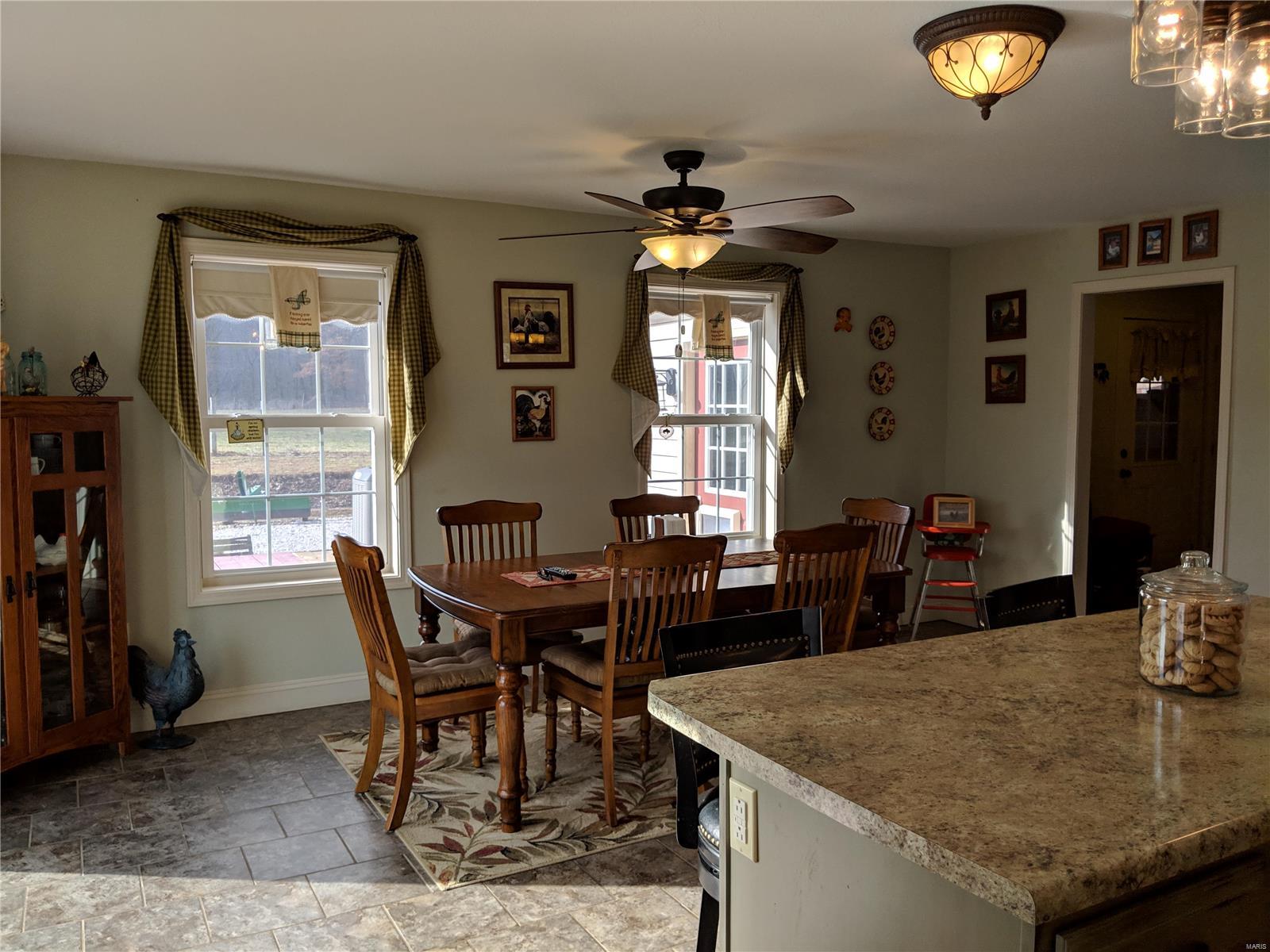 11496 Summerville Road Sparta, IL 62286 - Photo 14 of 48