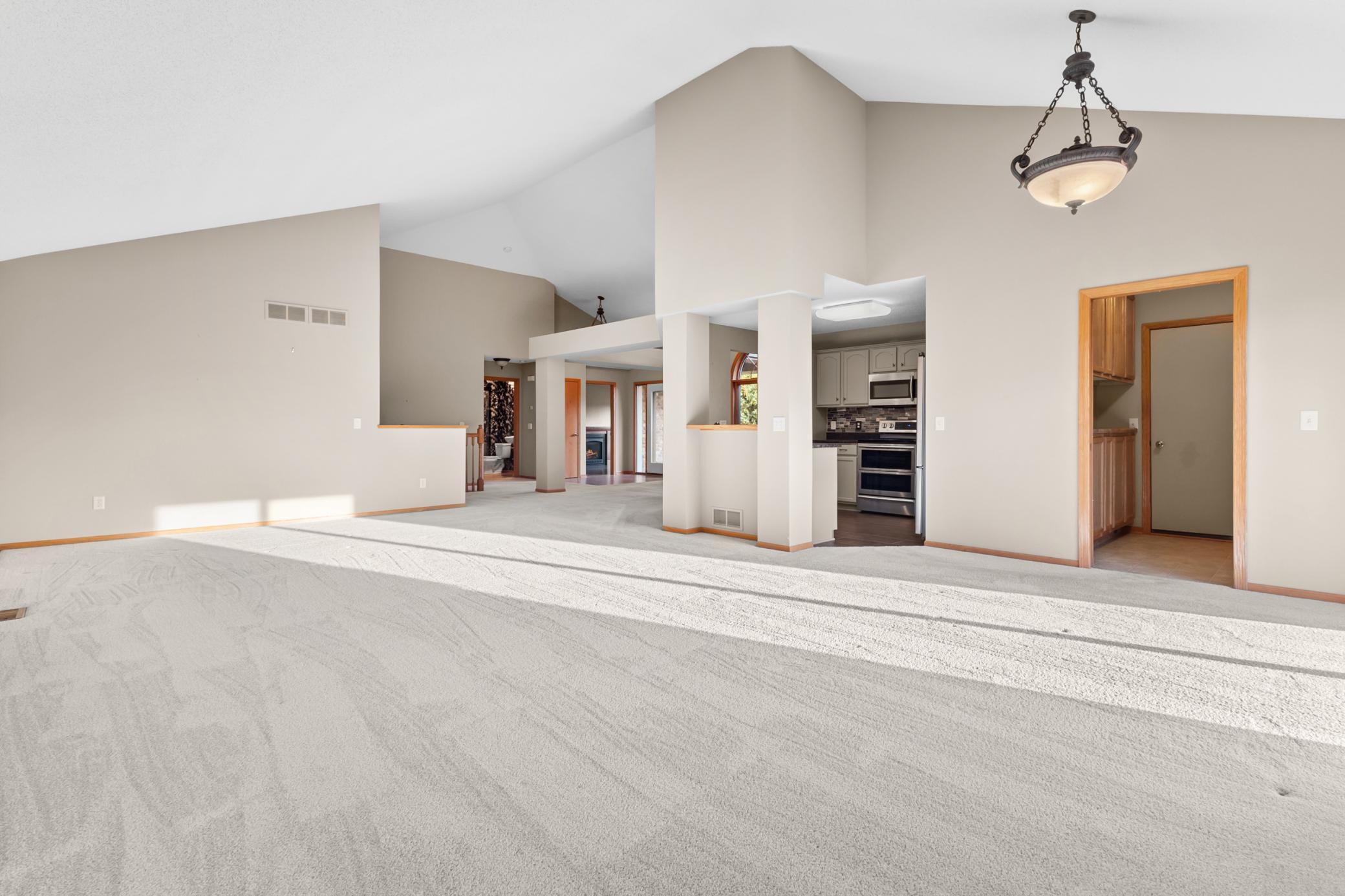 118 Quail Circle Hudson, WI 54016 - Photo 6 of 32