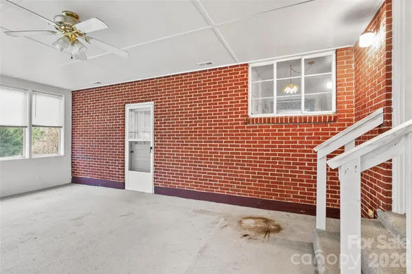 $400,000 | 474 North Main Street, Mars Hill, NC 28754