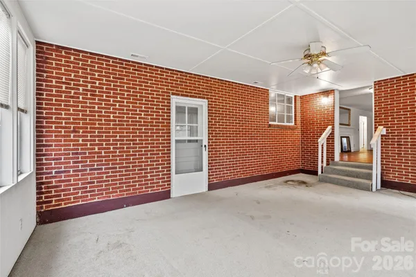 $400,000 | 474 North Main Street, Mars Hill, NC 28754
