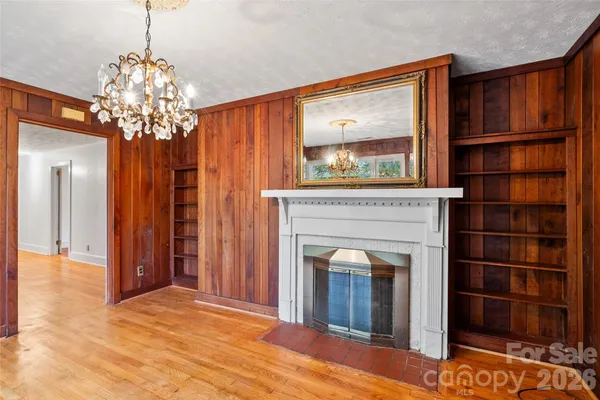 $400,000 | 474 North Main Street, Mars Hill, NC 28754