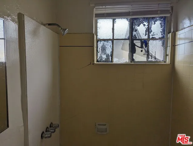 $1,399 | 259 South Harvard Boulevard, Unit 200, Los Angeles, CA 90004