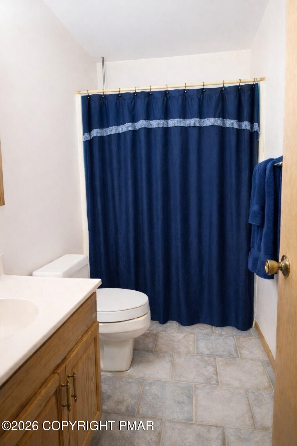 673 Rainbow Terrace Effort, PA 18330 - Photo 11 of 25 rainbow Upper Full bath