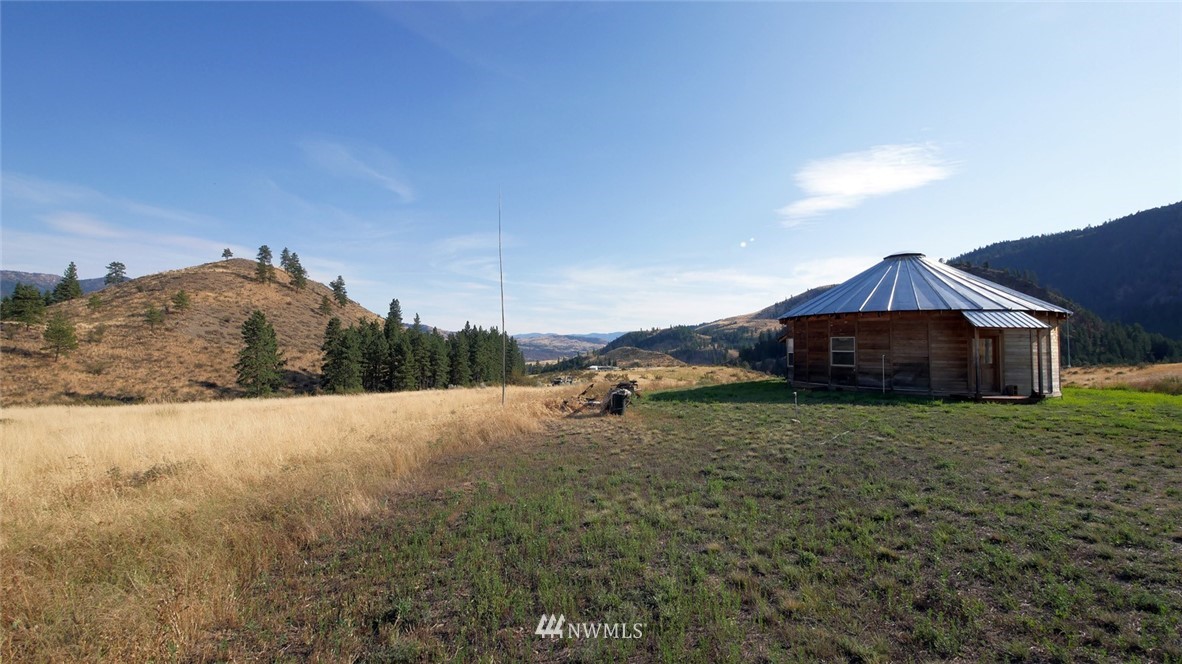 49 Doe Haven Road Twisp, WA 98856 - Photo 4 of 25