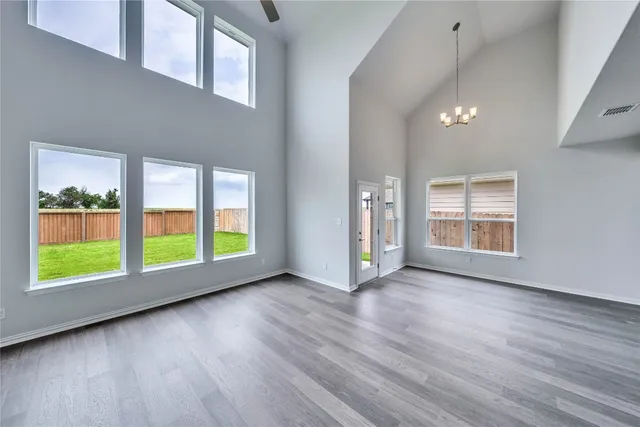 $399,990 | 517 Teasley Drive, Taylor, TX 76574