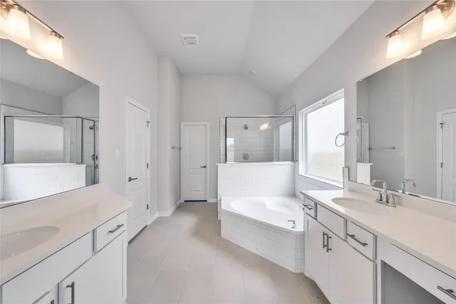 $399,990 | 517 Teasley Drive, Taylor, TX 76574