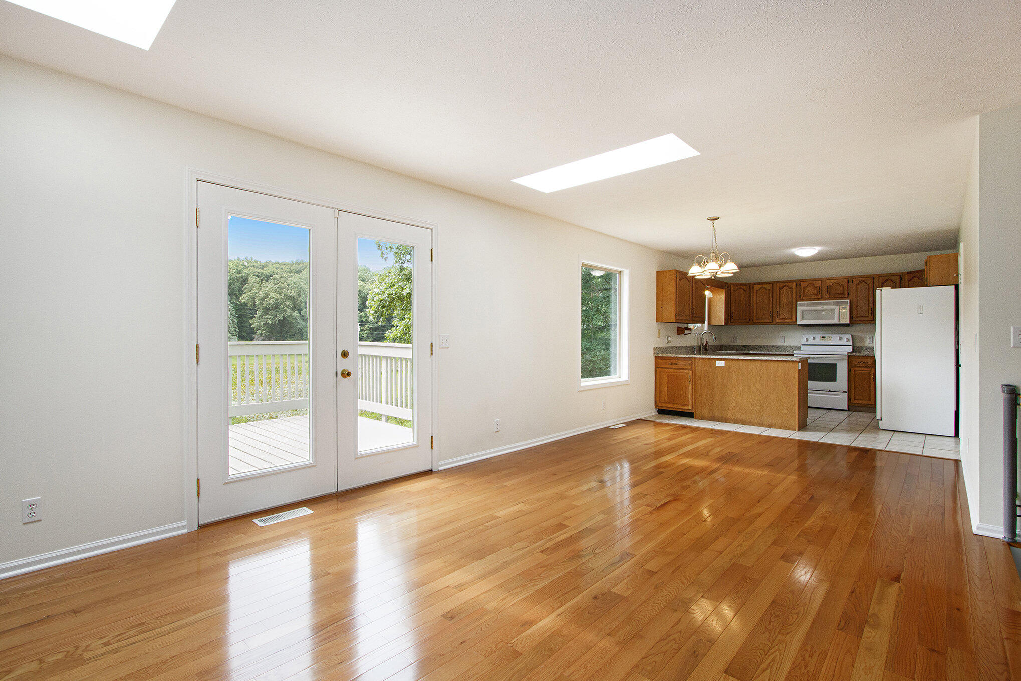 10992 Jones Road Berrien Springs, MI 49103 - Photo 6 of 31 009_img_0709
