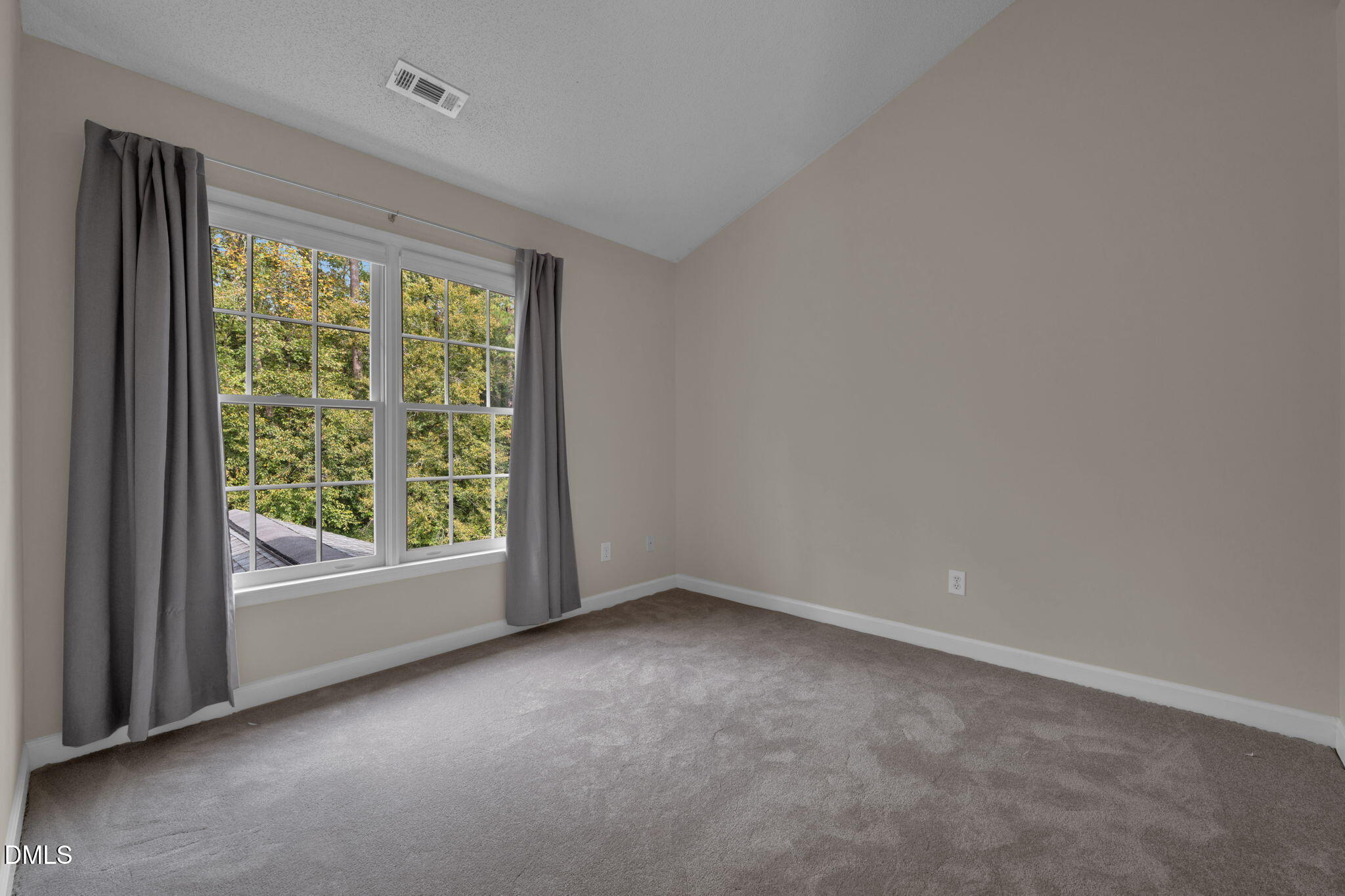16 Quail Hunt Circle Durham, NC 27712 - Photo 32 of 61 an empty room with windows