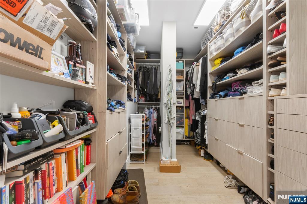 121 The Promenade, Unit 121122 Edgewater, NJ 07020 - Photo 11 of 26