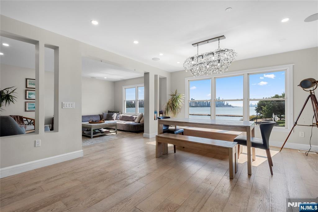 121 The Promenade, Unit 121122 Edgewater, NJ 07020 - Photo 5 of 26