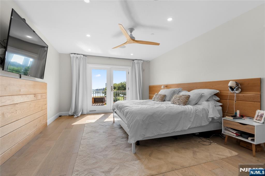 121 The Promenade, Unit 121122 Edgewater, NJ 07020 - Photo 9 of 26