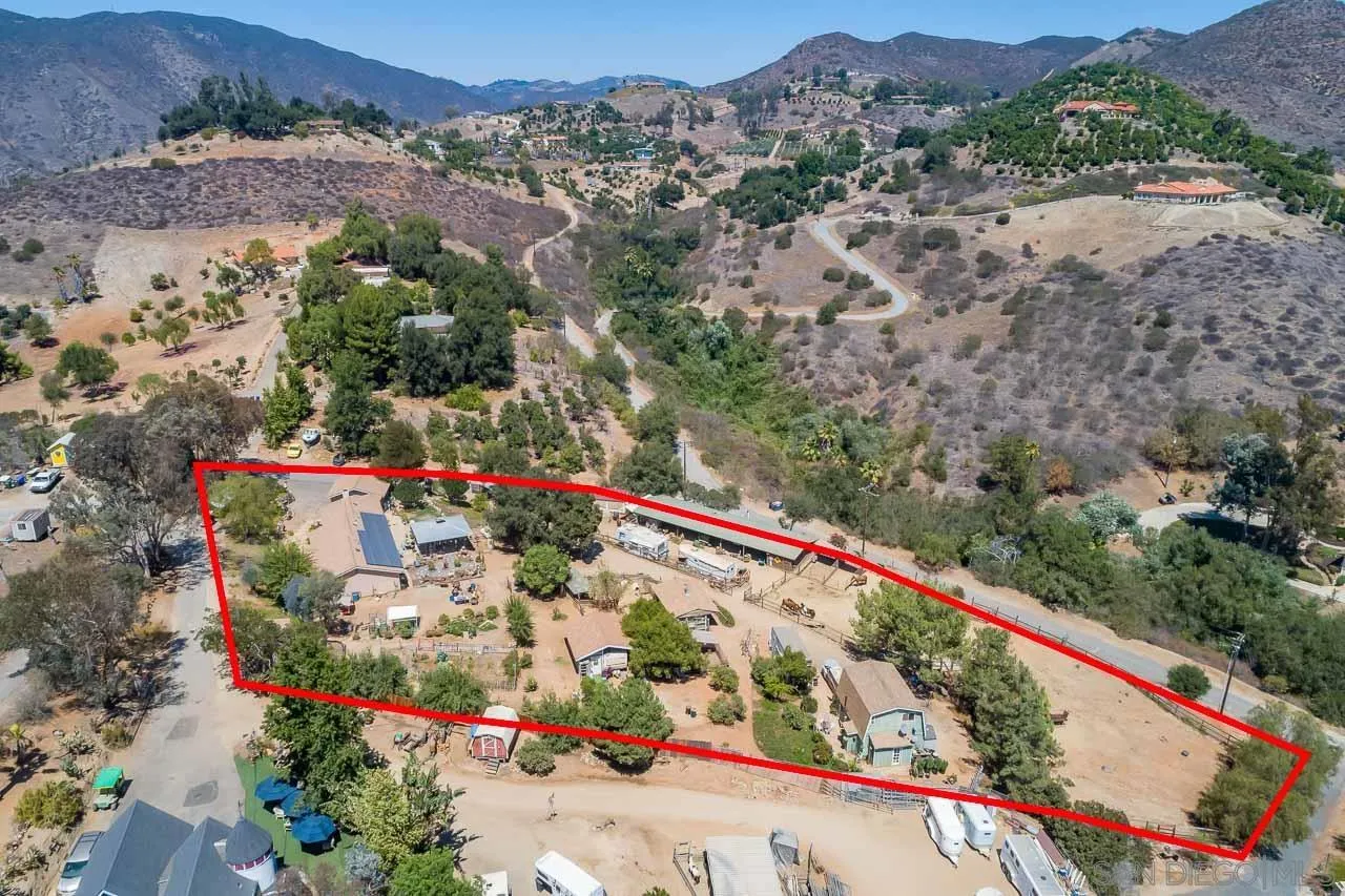 2029 Willow Glen Road Fallbrook, CA 92028 - Photo 39 of 46 an outdoor view of the house
