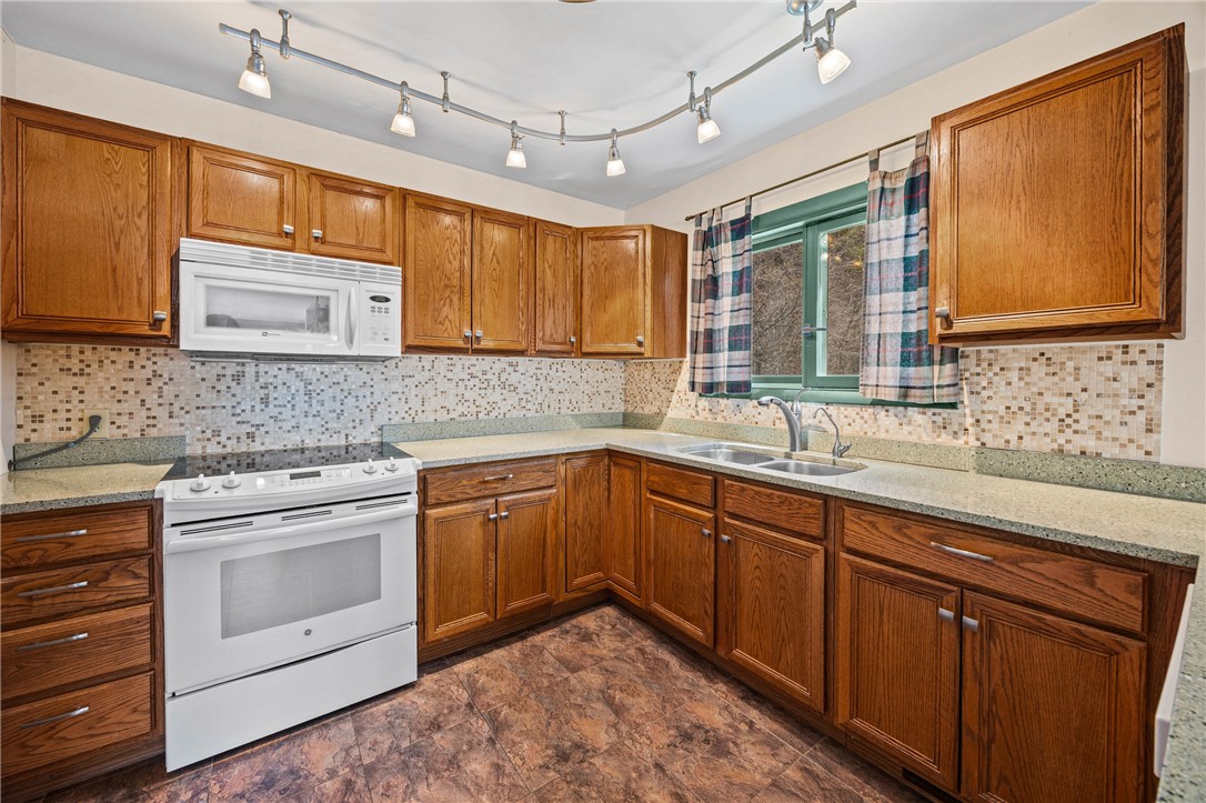 6563 Gulick Road Naples, NY 14512 - Photo 11 of 35