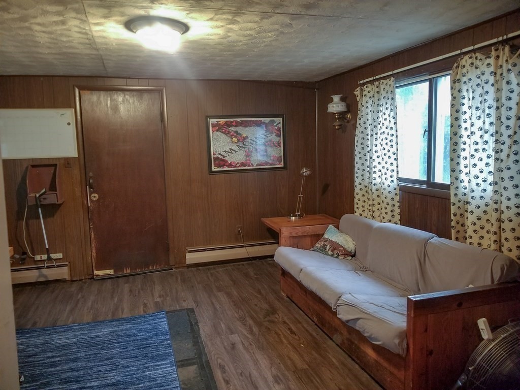 8 Woodbury Road Billerica, MA 01821 - Photo 12 of 23 Gallery Image 12