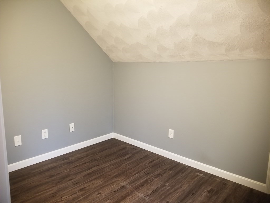8 Woodbury Road Billerica, MA 01821 - Photo 19 of 23 Gallery Image 19