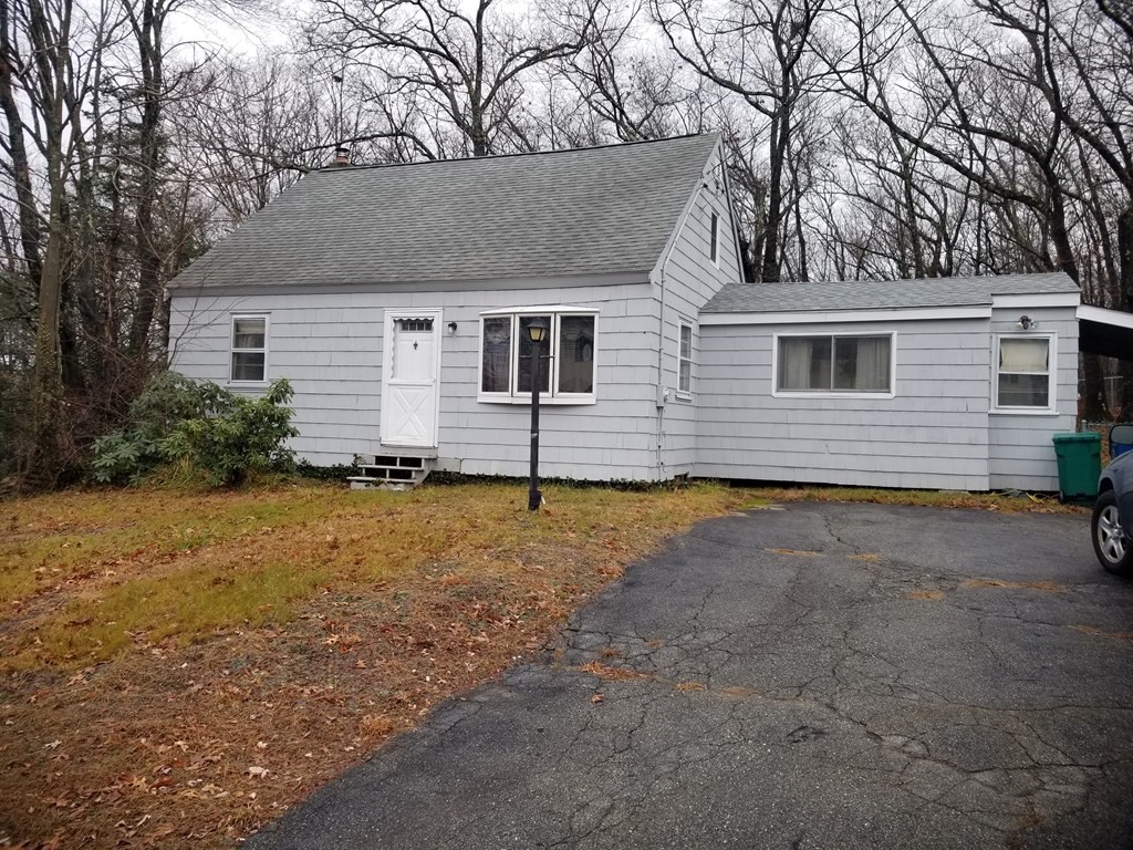 8 Woodbury Road Billerica, MA 01821 - Photo 2 of 23 Gallery Image 2