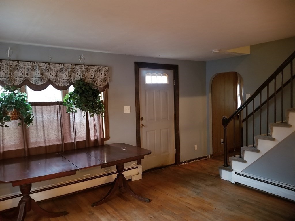 8 Woodbury Road Billerica, MA 01821 - Photo 6 of 23 Gallery Image 6