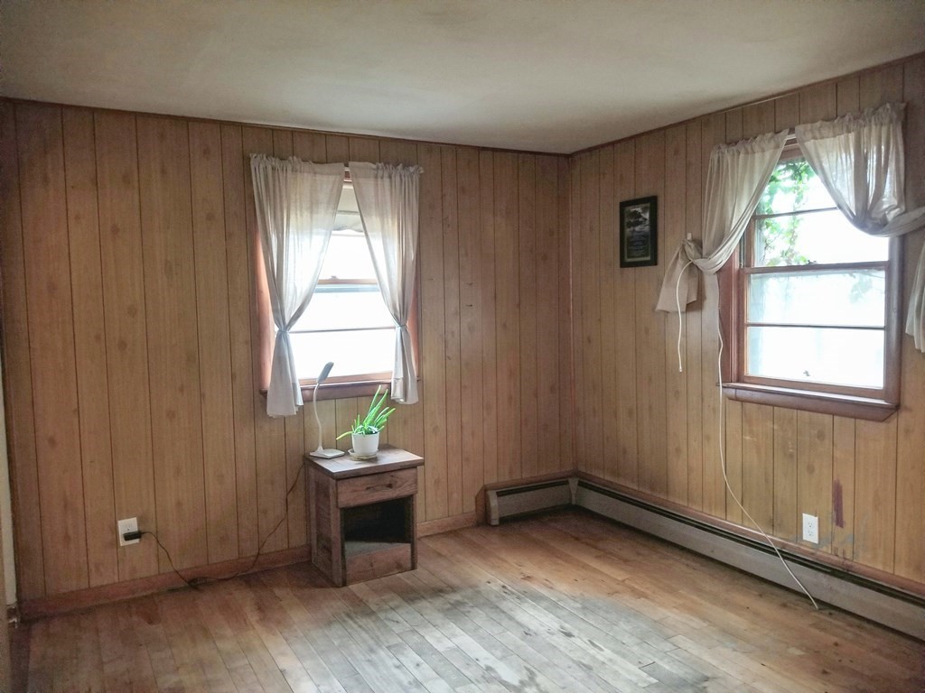 8 Woodbury Road Billerica, MA 01821 - Photo 9 of 23 Gallery Image 9