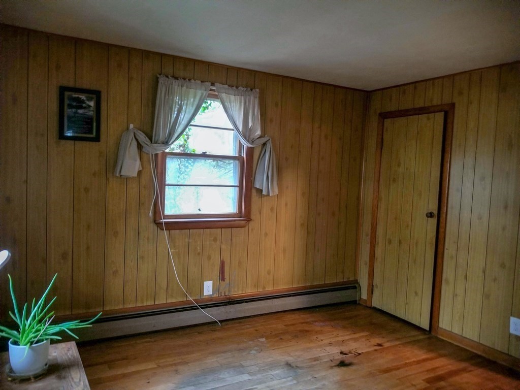 8 Woodbury Road Billerica, MA 01821 - Photo 10 of 23 Gallery Image 10