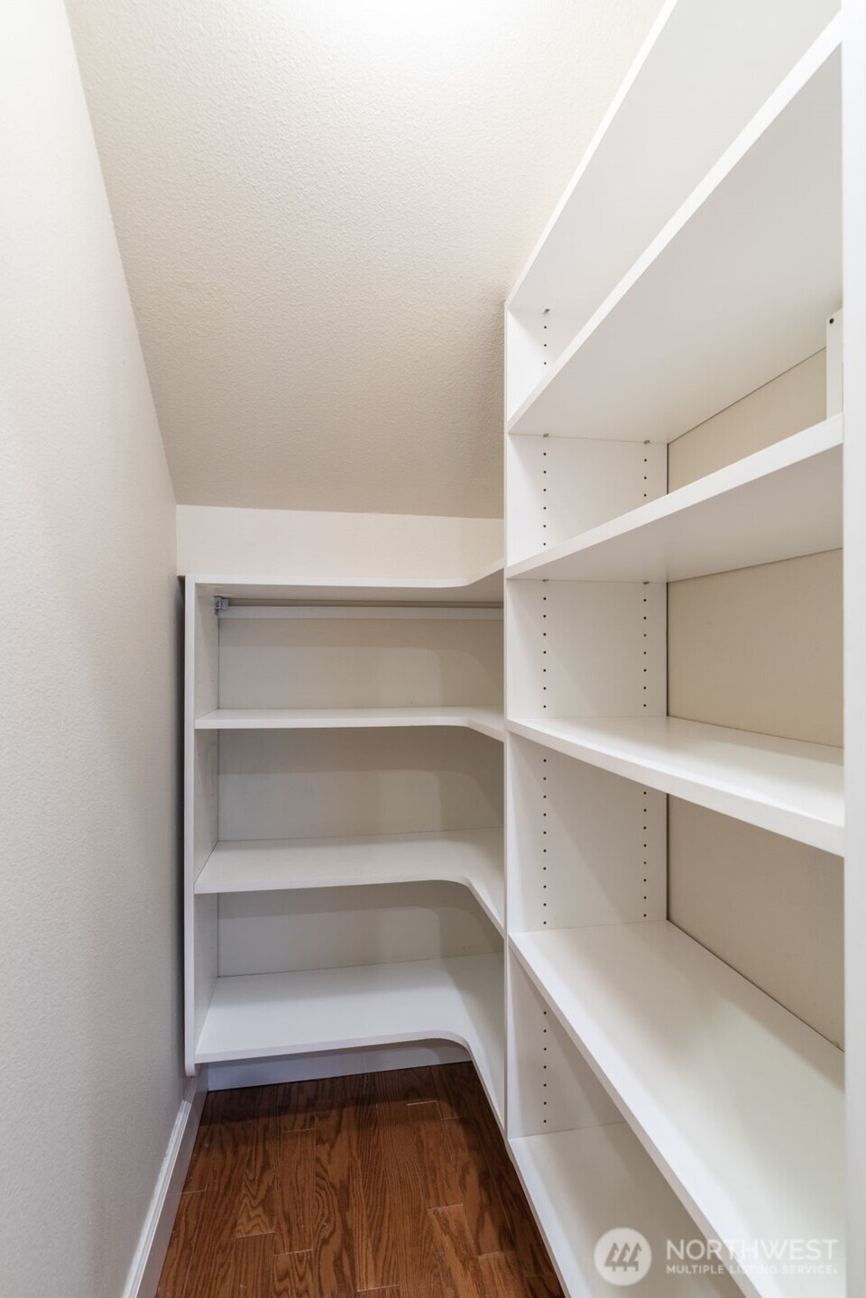 1517 Edwards Avenue Fircrest, WA 98466 - Photo 13 of 38