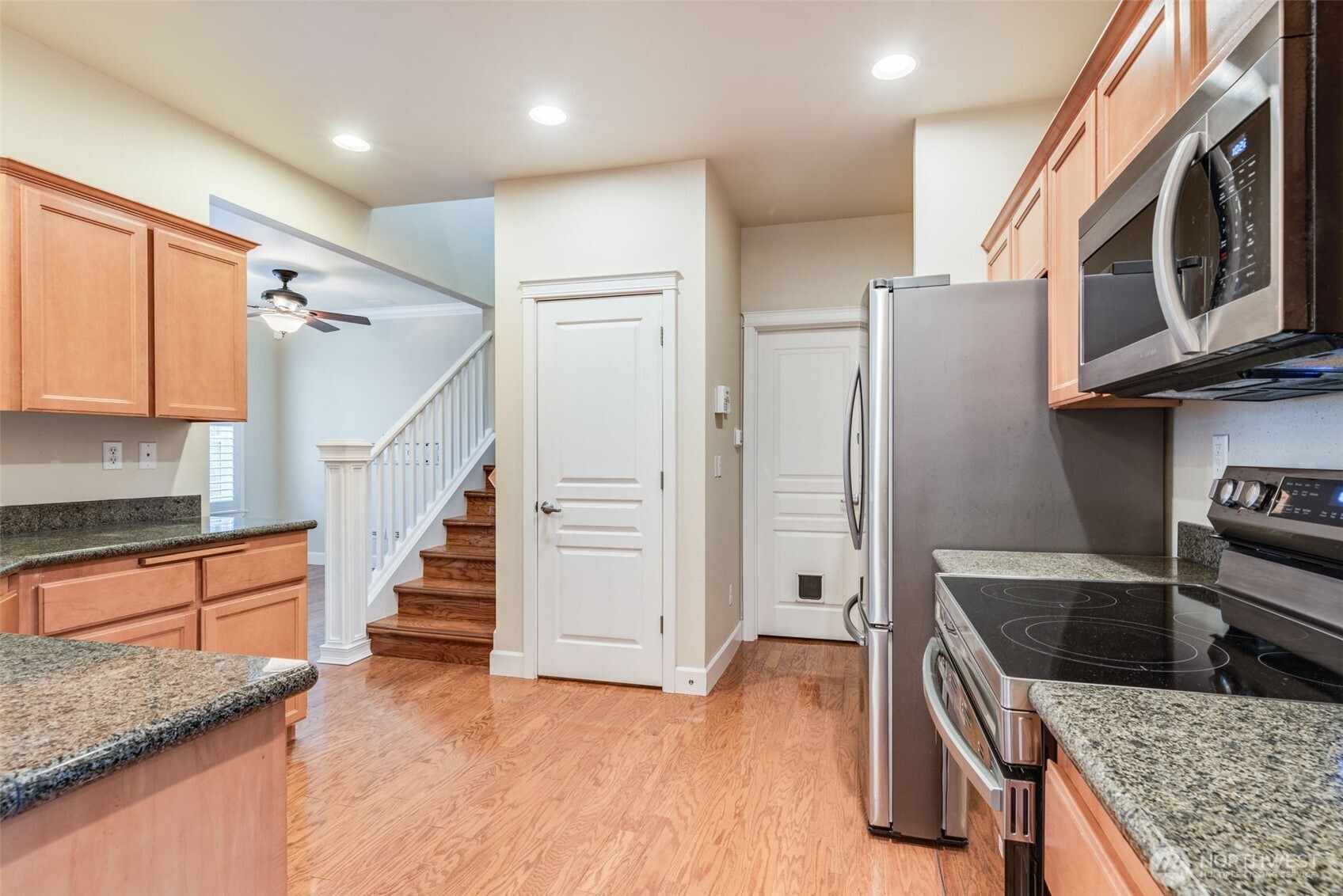 1517 Edwards Avenue Fircrest, WA 98466 - Photo 33 of 38