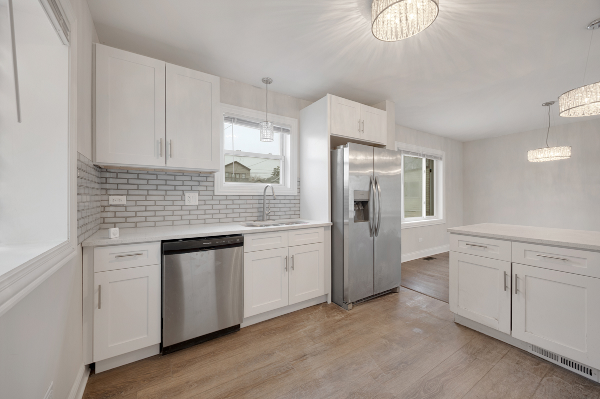 8435 South Cregier Avenue Chicago, IL 60617 - Photo 10 of 24