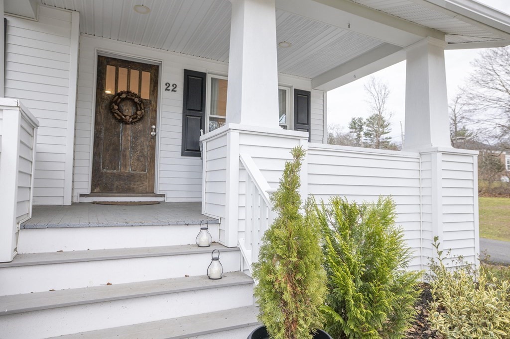 22 Baker Road Raynham, MA 02767 - Photo 4 of 42 Gallery Image 4