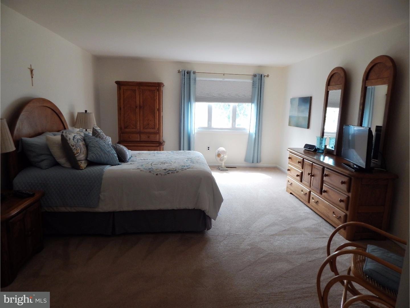 841 Cliff Road Bensalem, PA 19020 - Photo 12 of 22 Master Bedroom