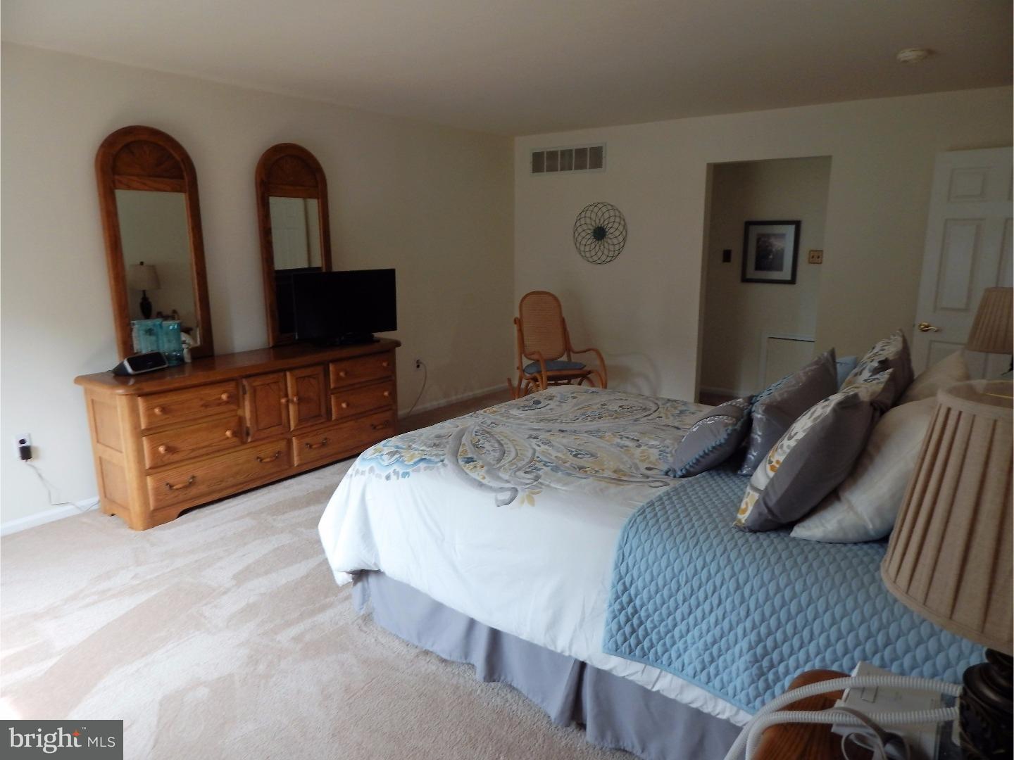 841 Cliff Road Bensalem, PA 19020 - Photo 13 of 22 Master Bedroom