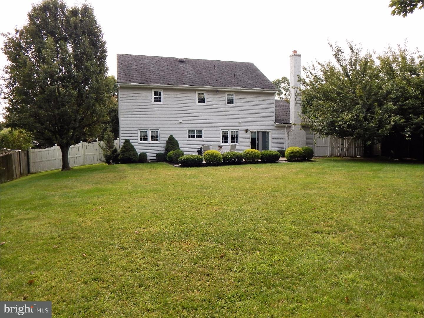 841 Cliff Road Bensalem, PA 19020 - Photo 20 of 22 Exterior Back