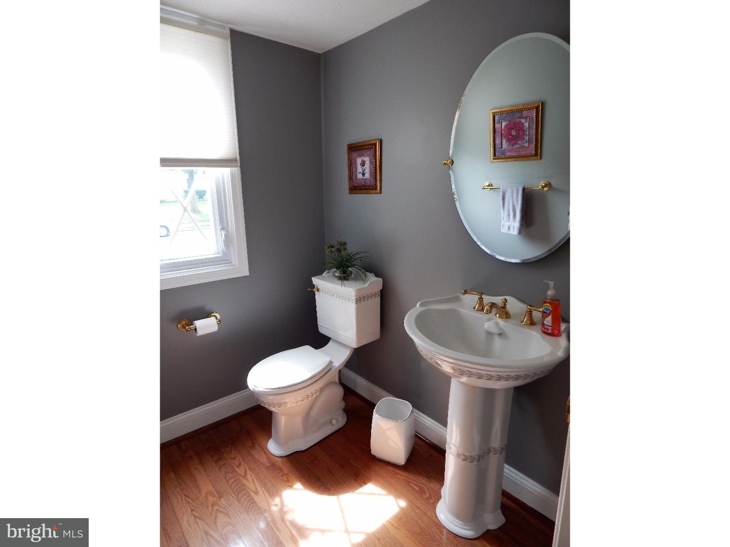 841 Cliff Road Bensalem, PA 19020 - Photo 9 of 22 Half Bath