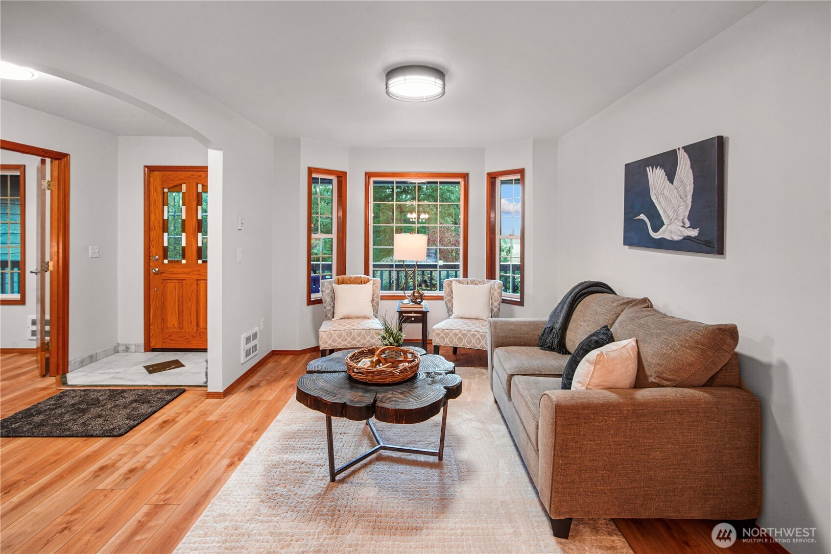 8045 Prather Road Southwest Centralia, WA 98531 - Photo 9 of 33 a living room with furniture and a window