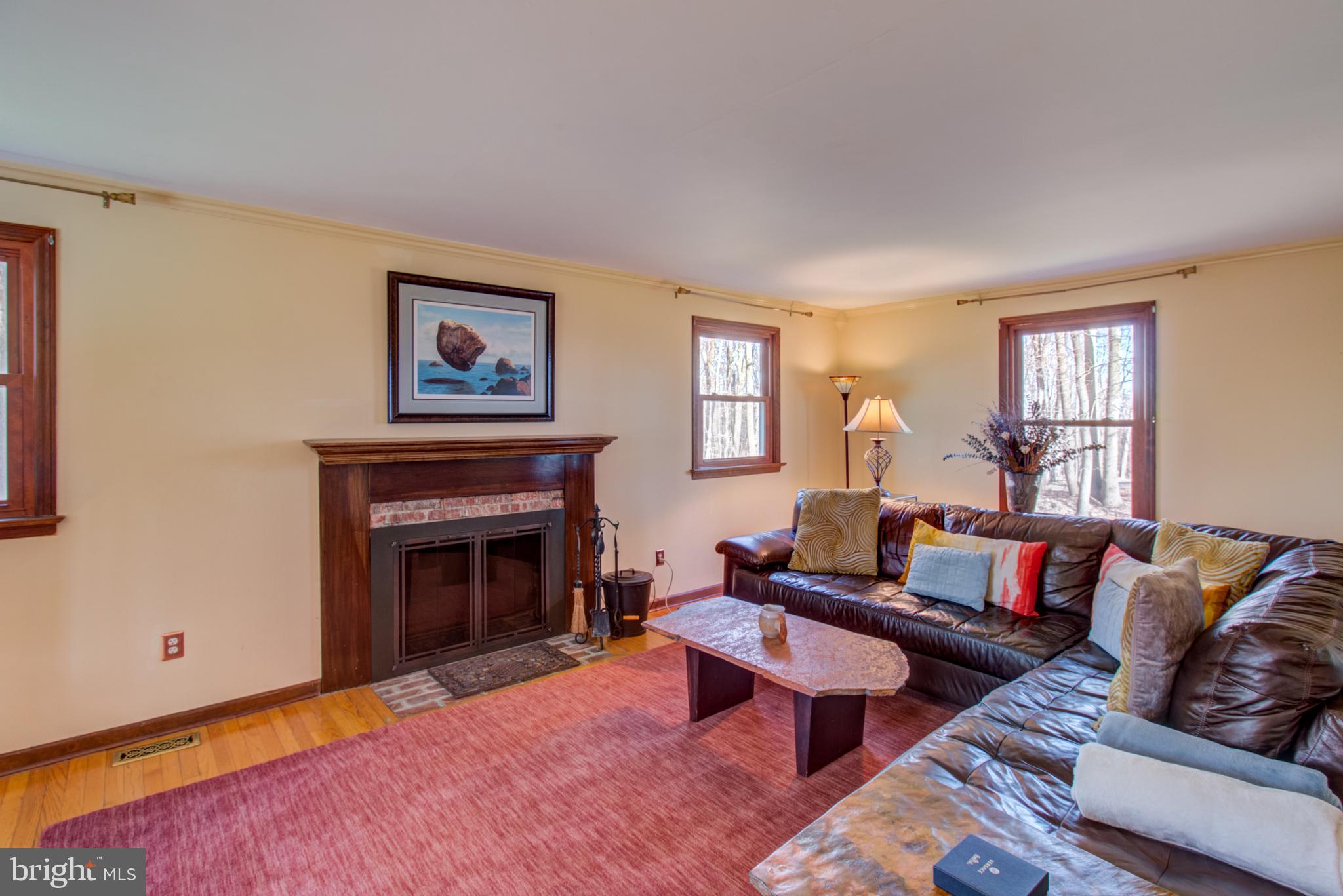 139 Reservoir Road Hopewell, NJ 08525 - Photo 6 of 47 Living Room